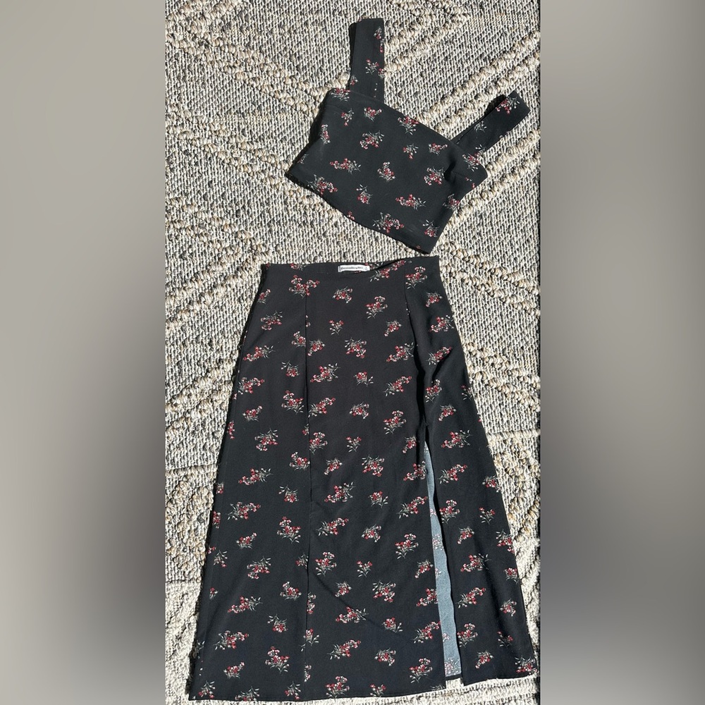 Two piece skirt/top matching set